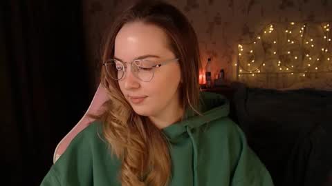 Alice online show from December 24, 1:06 am