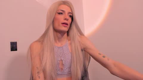 star_storm online show from January 22, 5:05 am