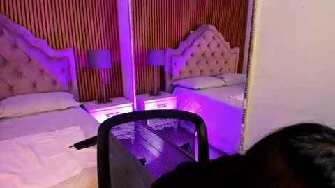 Snapshot of starbutterflyy_ chatting on November 11, 4:12 am STAR online show from November 11, 4:12 am