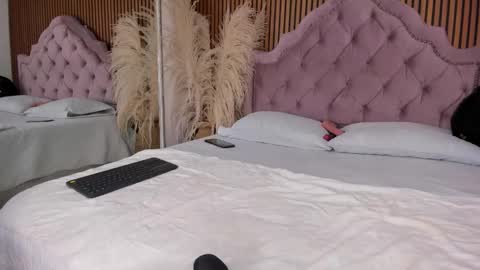 Snapshot of starbutterflyy_ chatting on January 12, 4:39 am STAR online show from January 12, 4:39 am