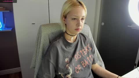 Kate online show from May 3, 8:26 pm