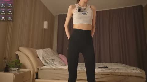 Chloe online show from March 14, 11:37 am