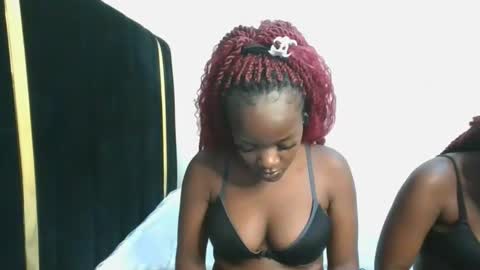 Snapshot of stargirl_lia chatting on November 11, 6:19 pm lia online show from November 11, 6:19 pm