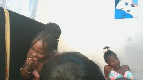 Snapshot of stargirl_lia chatting on December 3, 7:38 am lia online show from December 3, 7:38 am