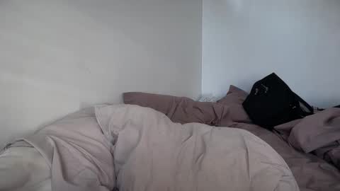 STAR online show from February 8, 8:01 pm