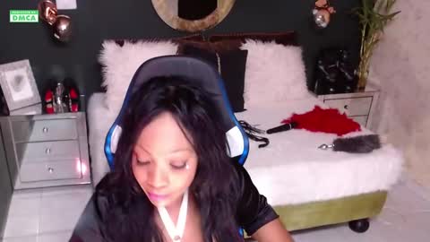 Snapshot of starhappy chatting on January 6, 1:20 am Welcome Im VICTORIA Your love is my passion activate my love and moaning with your tips and enjoy with me online show from January 6, 1:20 am