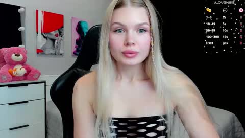 Caroline online show from October 12, 6:12 am