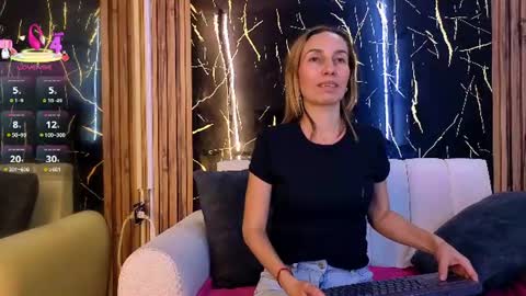 starlight_mature11_aws online show from July 17, 8:03 pm