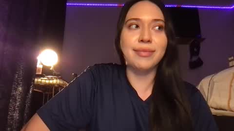 starlitdreams777 online show from February 27, 1:48 am