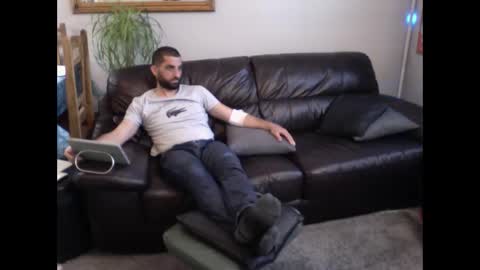 Snapshot of starpizzle chatting on May 12, 7:00 pm Starpizzle online show from May 12, 7:00 pm