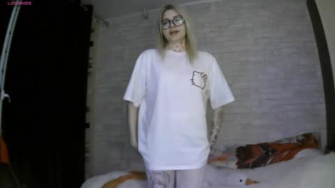 Katie online show from October 9, 1:53 pm