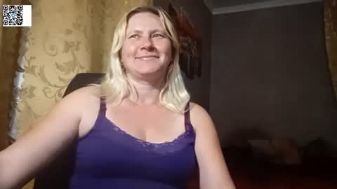 Snapshot of starvibe1010 chatting on July 10, 7:05 pm Helen online show from July 10, 7:05 pm