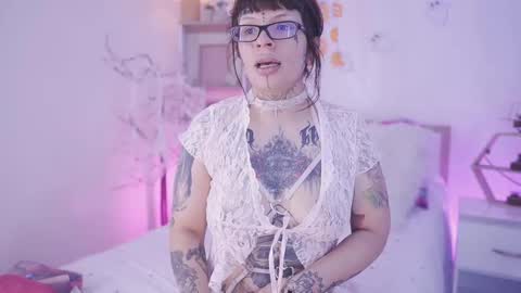 Snapshot of starwitch_ chatting on October 23, 1:21 pm Yoko online show from October 23, 1:21 pm