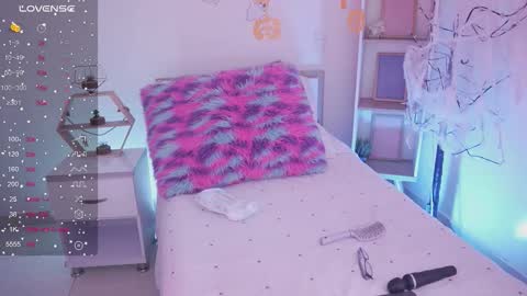 Snapshot of starwitch_ chatting on October 28, 7:38 pm Yoko online show from October 28, 7:38 pm