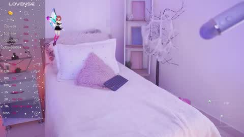 Snapshot of starwitch_ chatting on November 5, 12:38 pm Yoko online show from November 5, 12:38 pm