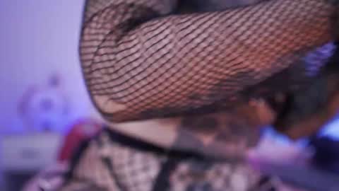 Snapshot of starwitch_ chatting on December 4, 7:55 pm Yoko online show from December 4, 7:55 pm