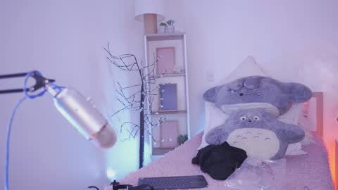 Yoko online show from January 13, 7:08 pm