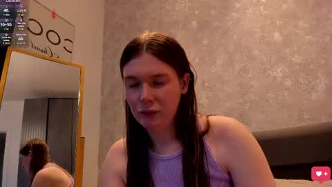 Snapshot of stassie_mil chatting on April 30, 10:54 am Twitter-stassie mil Im back after vacation new toy vulse online show from April 30, 10:54 am