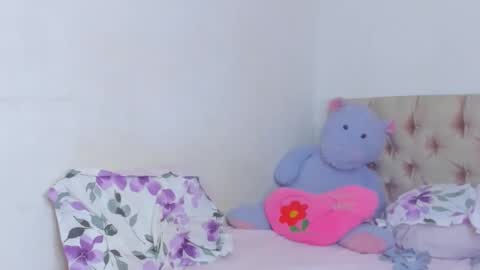 Snapshot of stassiebell chatting on January 18, 3:49 pm stassiebell online show from January 18, 3:49 pm