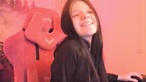 Snapshot of stasyacollins chatting on December 15, 12:31 pm Stasia online show from December 15, 12:31 pm