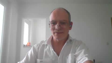 Snapshot of statisfaktion chatting on July 22, 5:05 pm statisfaktion online show from July 22, 5:05 pm