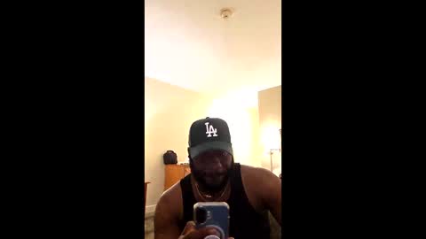 Snapshot of stayinalive1992 chatting on December 4, 6:01 am stayinalive1992 online show from December 4, 6:01 am