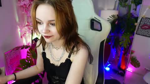 MONICA online show from November 12, 1:33 pm