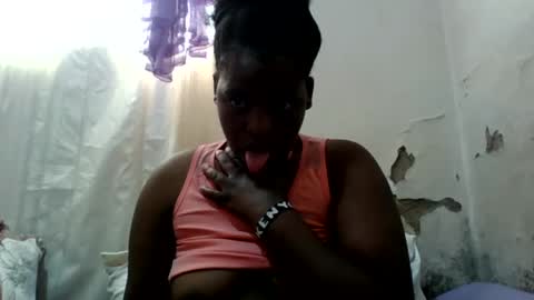 Snapshot of steamy_gal chatting on August 2, 6:12 am steamy_gal online show from August 2, 6:12 am