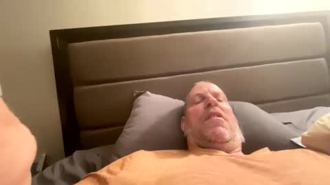 Snapshot of steel259373 chatting on February 3, 8:19 am steel259373 online show from February 3, 8:19 am