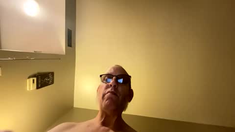 Snapshot of steel259373 chatting on May 31, 4:53 am steel259373 online show from May 31, 4:53 am
