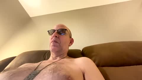 Snapshot of steel259373 chatting on June 11, 5:05 am steel259373 online show from June 11, 5:05 am
