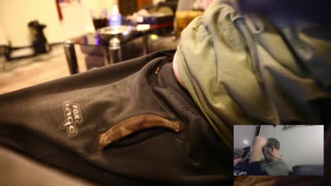 Snapshot of steelringshaft chatting on December 24, 10:17 pm Mikee online show from December 24, 10:17 pm