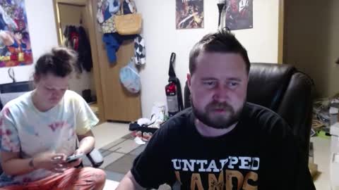 Snapshot of steelsings chatting on December 20, 2:07 am SteelSings online show from December 20, 2:07 am