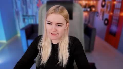 stef_nicks online show from February 22, 5:30 am