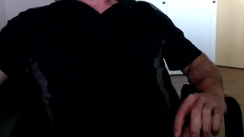 Snapshot of stefan2580 chatting on February 7, 1:48 pm Stefan online show from February 7, 1:48 pm