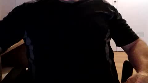Snapshot of stefan2580 chatting on March 2, 7:37 am Stefan online show from March 2, 7:37 am