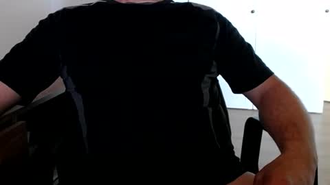 Snapshot of stefan2580 chatting on July 22, 7:55 am Stefan online show from July 22, 7:55 am