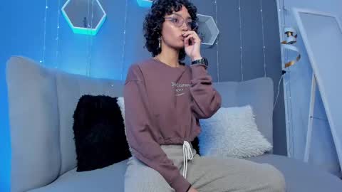 Snapshot of stefania_paz chatting on March 9, 3:32 am Stefania online show from March 9, 3:32 am