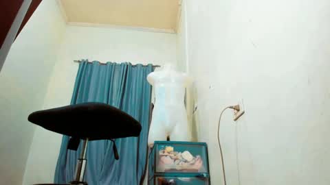 stefania online show from February 6, 7:35 am