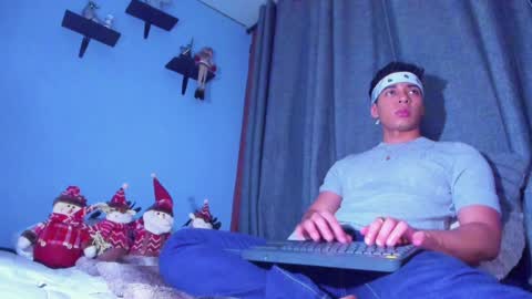 Snapshot of stefann_salvatore chatting on January 3, 1:48 am Stefann Salvatore online show from January 3, 1:48 am