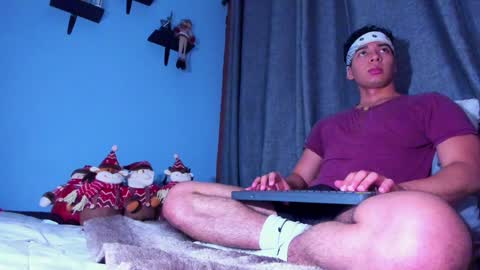 Snapshot of stefann_salvatore chatting on January 5, 1:13 am Stefann Salvatore online show from January 5, 1:13 am