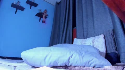 Snapshot of stefann_salvatore chatting on January 17, 12:31 am Stefann Salvatore online show from January 17, 12:31 am