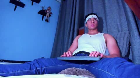 Snapshot of stefann_salvatore chatting on January 17, 6:57 am Stefann Salvatore online show from January 17, 6:57 am