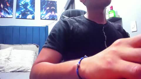 Snapshot of stefann_salvatore chatting on October 28, 2:04 am Stefann Salvatore online show from October 28, 2:04 am