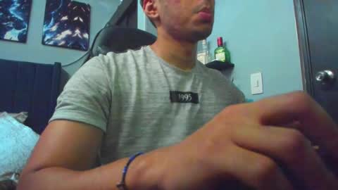 Snapshot of stefann_salvatore chatting on November 11, 6:41 pm Stefann Salvatore online show from November 11, 6:41 pm