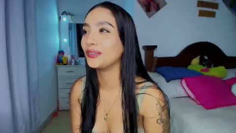 Im MiaIts my first day here  online show from October 16, 1:28 am