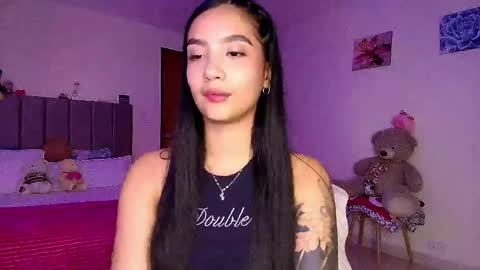 Im MiaIts my first day here  online show from March 11, 12:38 am