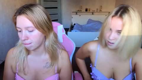 stefany_and_bettany online show from October 8, 1:42 pm