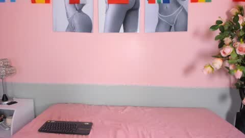 Snapshot of stefany_gonzales_ chatting on July 19, 11:36 am Stefany online show from July 19, 11:36 am