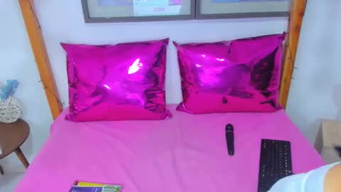 --Estefay-- online show from February 12, 4:29 am